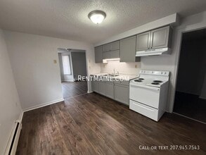 148-150 Third St. Apt., Unit 1 in Bangor, ME - Building Photo - Building Photo