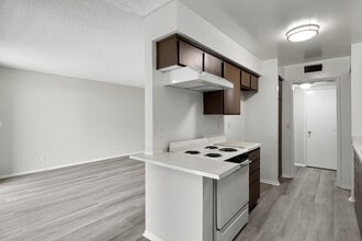Florence Villas in Downey, CA - Building Photo - Building Photo