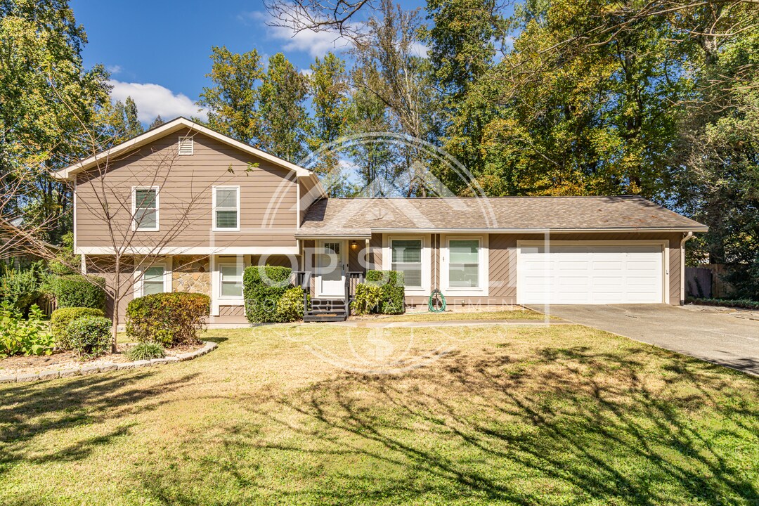 1960 Branch View Dr in Marietta, GA - Building Photo