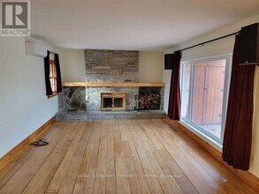 1327 Mineola Gardens in Mississauga, ON - Building Photo - Building Photo