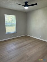 1146 Magnolia St in Seguin, TX - Building Photo - Building Photo