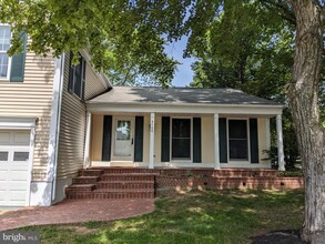 4500 Stone Pine Ct in Chantilly, VA - Building Photo - Building Photo