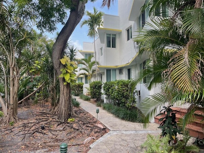 property at 6941 Bay Dr