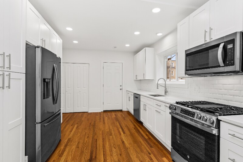 6134 N Talman Ave in Chicago, IL - Building Photo