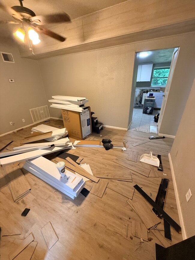 3002 Lark St in Greenville, TX - Building Photo - Building Photo