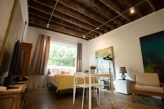 36 Phoenetia Ave in Coral Gables, FL - Building Photo - Building Photo