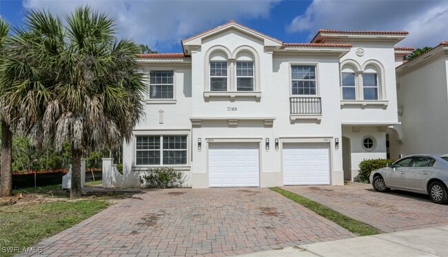 7069 Venice Way in Naples, FL - Building Photo - Building Photo