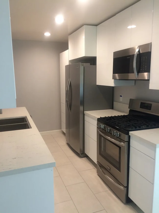 300 W Via Escuela Apartments