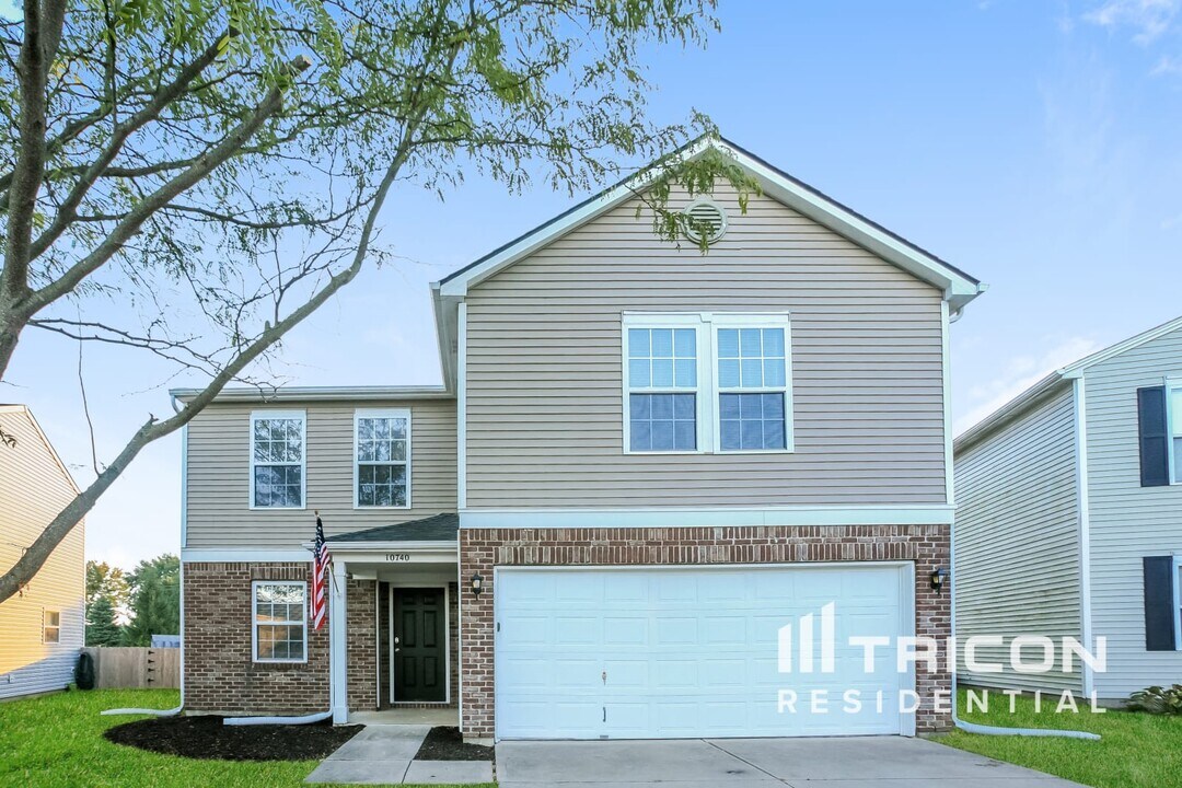 10740 Wymm Ln in Ingalls, IN - Building Photo