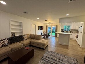 718 NE 5th Ave in Pompano Beach, FL - Building Photo - Building Photo
