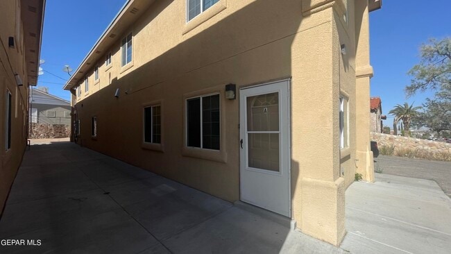 property at 2717 Idalia Ave