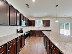 1920 Brook Enclave Trail in Lilburn, GA - Building Photo - Building Photo
