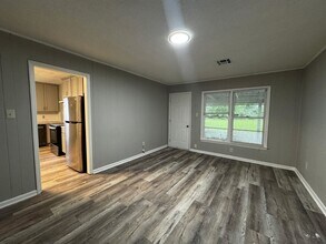 406 Garden Homes Cir in Montgomery, AL - Building Photo - Building Photo