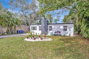 1721 SW 13th St in Fort Lauderdale, FL - Building Photo