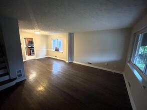 5338 Chillum Pl NE in Washington, DC - Building Photo - Building Photo