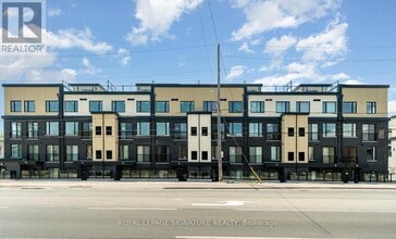 1650 Victoria Park Ave in Toronto, ON - Building Photo - Building Photo