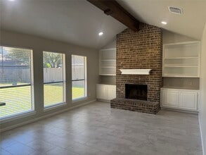 8110 Green Devon Dr in Houston, TX - Building Photo - Building Photo