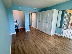 1840 Florida Club Cir in Naples, FL - Building Photo - Building Photo