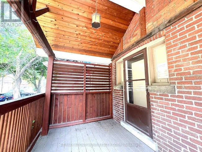 19 Proctor Blvd in Hamilton, ON - Building Photo - Building Photo