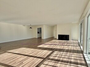 5221 Shelter Bay Ave in Mill Valley, CA - Building Photo - Building Photo