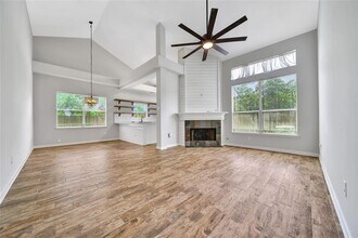 1303 Chesterpoint Dr in Spring, TX - Building Photo - Building Photo