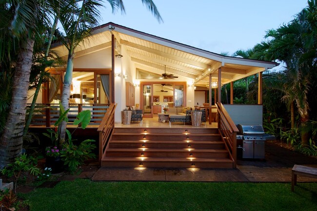 23 Nalu Pl in Paia, HI - Building Photo - Building Photo