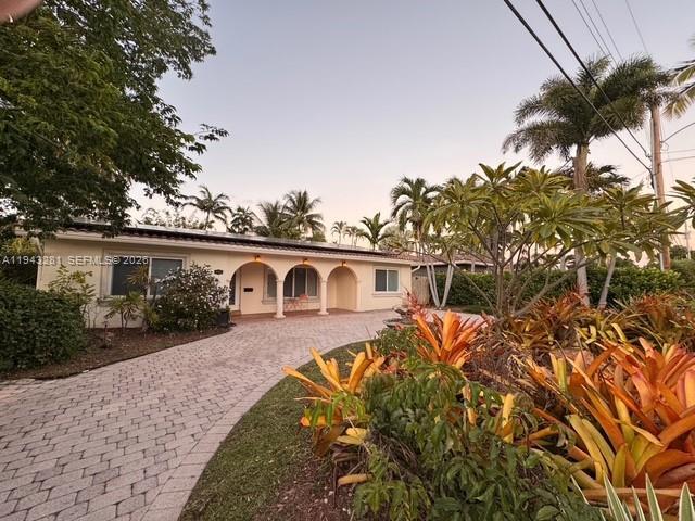 property at 2101 NE 25th St