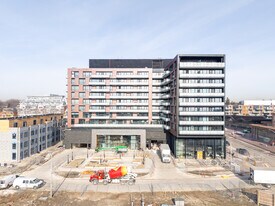 The Mason in Mississauga, ON - Building Photo