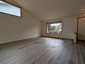 463 Lynnbrook Dr in Eugene, OR - Building Photo - Building Photo