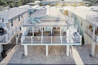 421 NE Intercoastal Dr in Ocean Breeze, FL - Building Photo - Building Photo