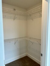 45500-45500 Campus Dr in Chilliwack, BC - Building Photo - Building Photo