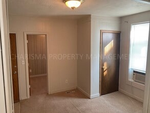 817 W 11th St in Sioux Falls, SD - Building Photo - Building Photo