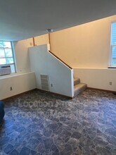 913 New York St in Lawrence, KS - Building Photo - Building Photo