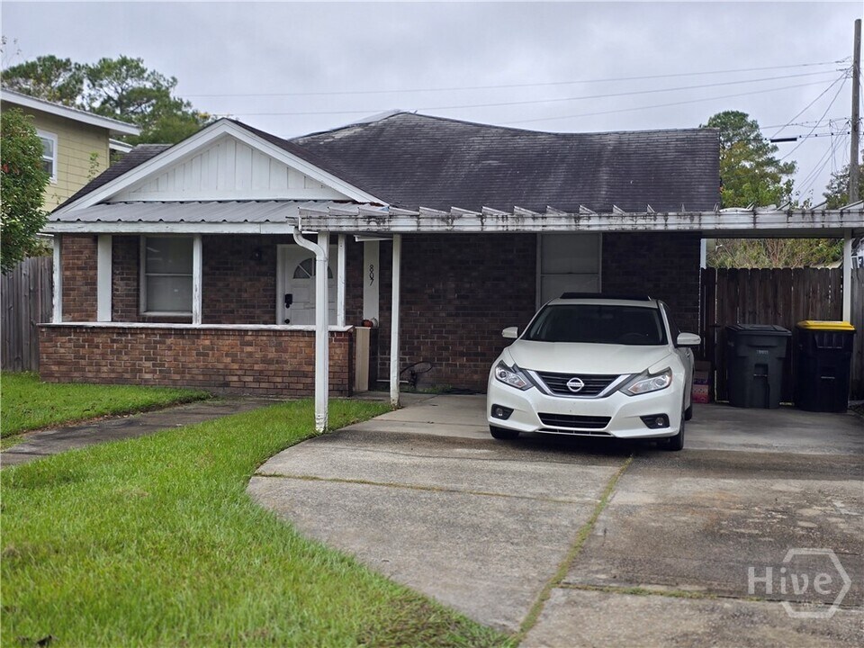 807 Bowden St in Savannah, GA - Building Photo
