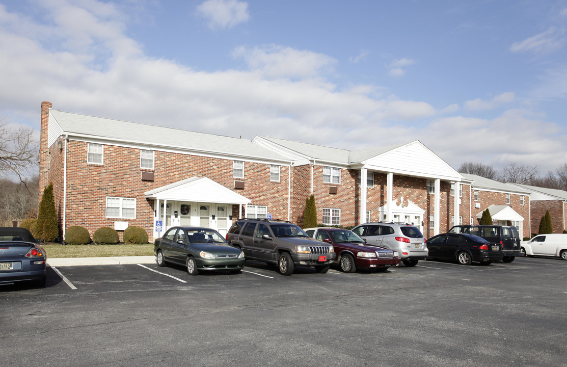 Schoolside Apartments in New Castle, DE - Building Photo