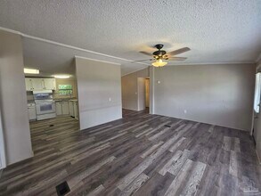 2821 Hillcrest Ave in Pensacola, FL - Building Photo - Building Photo