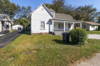 221 Hawthorne Ave in Knoxville, TN - Building Photo - Building Photo