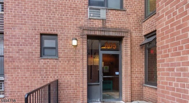 property at 805 Pearl St