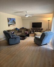 6222 62nd Way in West Palm Beach, FL - Foto de edificio - Building Photo