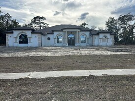 5780 N Lena Dr in Beverly Hills, FL - Building Photo