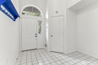 1 Picaron Pl in South Amboy, NJ - Building Photo - Building Photo