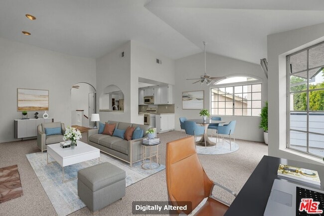 2677 S Centinela Ave in Santa Monica, CA - Building Photo - Building Photo