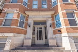 627 Clara Ave in St. Louis, MO - Foto de edificio - Building Photo