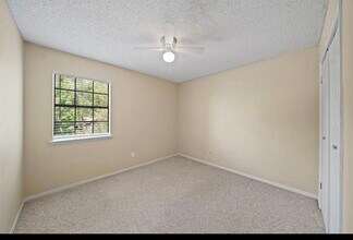 3210 Pebble Lake Dr in Sugar Land, TX - Building Photo - Building Photo