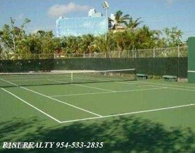 6245 Bay Club Dr in Fort Lauderdale, FL - Building Photo - Building Photo