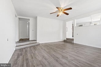 1915 Rettman Ln in Dundalk, MD - Building Photo - Building Photo