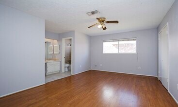 14239 Montaigne Dr in Cypress, TX - Building Photo - Building Photo