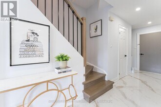 27 Debden Rd in Markham, ON - Building Photo - Building Photo