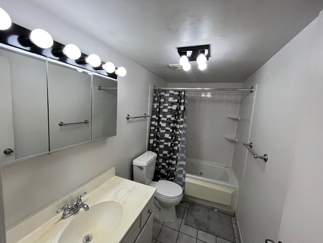 1030 Dunlop Ave in Forest Park, IL - Building Photo - Building Photo