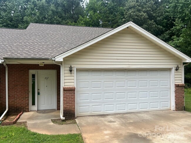 212 Doolie Rd
